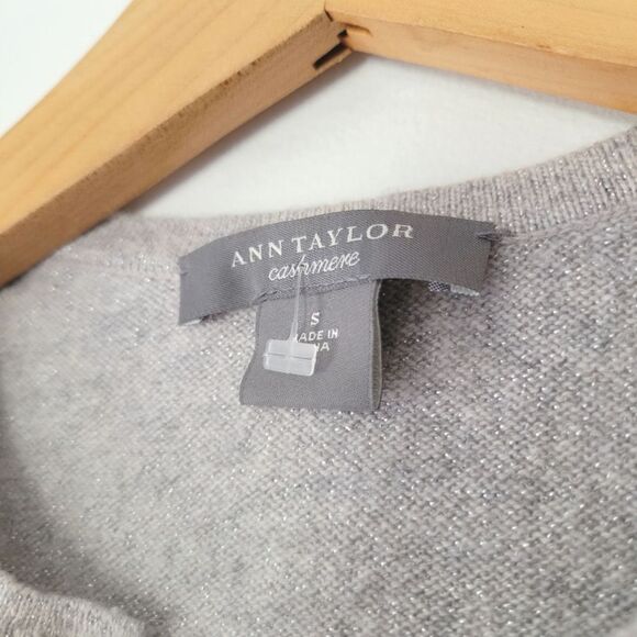 Ann Taylor Cashmere Metallic Silver Gray Women's Sweater Small - Picture 3 of 5